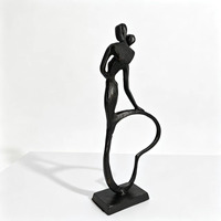 Sculpture abstraite en fonte de couple amoureux, figurine avec base en forme de cœur, statue de table, décoration d'intérieur, cadeau de mariage