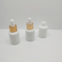Flacon compte-gouttes en verre de haute qualité pour cosmétiques, 30 ml, blanc opale, flacon d'huile essentielle en verre incliné avec compte-gouttes en aluminium doré