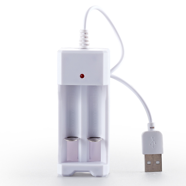BMAX A-10 LED Display USB 5V 250mA Battery Charger for 1.2V Ni-MH AA AAA Batteries 2 Slots Independent Charging 3-5 Hours