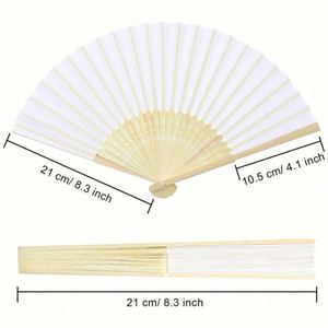 พัดไม้ไผ่แกะสลักลายพิเศษ พกพาสะดวก สำหรับตกแต่งบ้าน ของขวัญส่งเสริมการขาย ลายเพนท์มือรูปนางฟ้า ผลิตภัณฑ์งานฝีมือไม้ไผ่ - Product Image 2