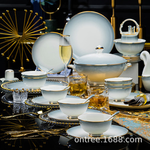 Stoviglie in porcellana <span class=keywords><strong>per</strong></span> uso domestico europee <span class=keywords><strong>di</strong></span> lusso Bone China <span class=keywords><strong>di</strong></span> lusso ciotole e piatti in ceramica Set da tavola - Product Image 3