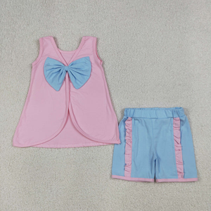 Conjunto de ropa para niñas pequeñas, color rosa, sin mangas, con lazos azules, pantalones cortos con volantes - Product Image 4