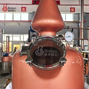 Unité de distillation Boben 1000l en acier inoxydable et cuivre, distillateur d'alcool commercial avec colonne pour gin, rhum, vodka, spiritueux 1000 - Product Image 5