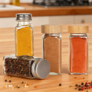 Frasco de Vidrio Transparente Cuadrado para Especias al por Mayor, Botella de Vidrio con Tapa de Plástico de Colores - Product Image 4