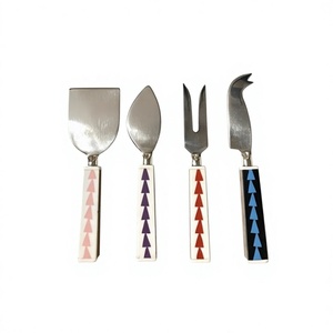 4-Pcs สเปรดเดอร์สแตนเลสมีด้ามจับเรซินอุ่นช้อนส้อมมีดเนยชีสแบบอุ่นสุดหรู - Product Image 1