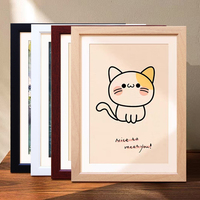 Stock important de cadres photo en plastique multicolores, cadres décoratifs pour impressions d'art, vitrine de présentation de bureau pour magasins de cadeaux