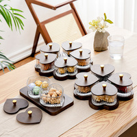 Loodvrij Milieuvriendelijk Hartvormig Glasplaat Modern Plantenpatroon Voor Snackdessertfruit Voor Hotelrestaurants Spa-Badkamers