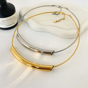 Fashionable OL style titanium steel curved collar unique minimalist snake bone chain titanium steel 18k gold-plated necklace