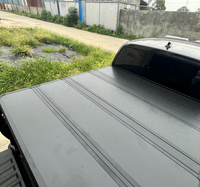 Couverture de benne de camion pliable en quatre parties, extensible à 8 pieds, manuelle, en aluminium, compatible avec Toyota Hilux Xtra Hood Locker
