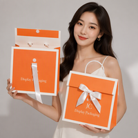 Emballage de sac Europe biodégradable recyclable Sacs en papier cadeau de luxe avec votre propre logo pour les petites entreprises