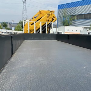 Camion grue HOWO 8x4 à prix d'usine, grue à flèche articulée de 25 tonnes montée sur camion à vendre - Product Image 4