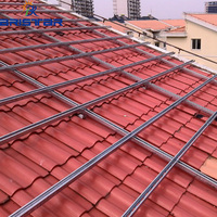 Système de montage de panneaux solaires sur toit métallique réglable de 10 kW, facile à installer, structure de montage photovoltaïque