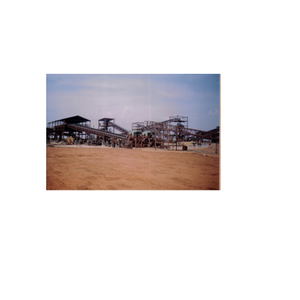 เครื่องลำเลียงสายพานเหล็กสำหรับงานหนัก ปรับความเร็วได้ รับน้ำหนักได้สูง โครงสร้างทนทานใช้งานได้ยาวนาน สำหรับการขนย้ายวัสดุ - Product Image 1