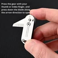 Mignon acier inoxydable Mini couteau à lame pliante Portable poche porte-clés accessoire pour bricolage Grade boîte Cutter pour l'ouverture des paquets