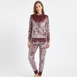 Ensemble de survêtement en velours polaire Juicy Couture, coupe ajustée, 2 pièces, luxe, logo personnalisé, unisexe, éco-responsable, grandes tailles - Product Image 3