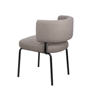 Chaise de salle à manger semi-fermée avec accoudoirs en tissu pour restaurant