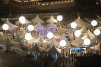 Mini tour lumineuse d'événement de LED blanc dynamique en cristal d'éclairage gonflable de ballon de RVB avec le support
