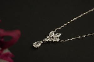 Collar de mujer chapado en oro con diamantes de corte Marquesa cultivado en laboratorio para boda y Aniversario - Product Image 5