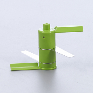 Muestra <span class=keywords><strong>gratis</strong></span> útil herramienta de cocina eficiente mano tirar manual vegetal de cebolla comida helicóptero - Product Image 6