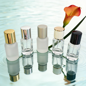 Flacons de <span class=keywords><strong>parfum</strong></span> en verre dépoli transparent de 10 ml, très demandés et en stock, avec logo sérigraphié, boîtes d'emballage personnalisables - Product Image 4