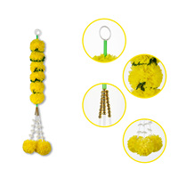 Fournitures pour mariages indiens, décorations festives pour Diwali et Jour des Morts, arrangements floraux courts de fleurs de souci avec accents de feuilles, en plastique rond
