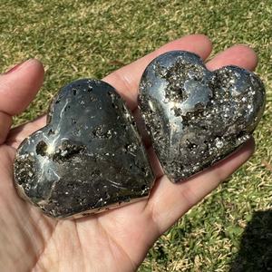 CrystalHola - Piedra Curativa de Pirita Amarilla de Alta Calidad al por Mayor, Ecológica, Grabada, con Forma de Corazón, Pulida, para el Día de la Madre - Product Image 3