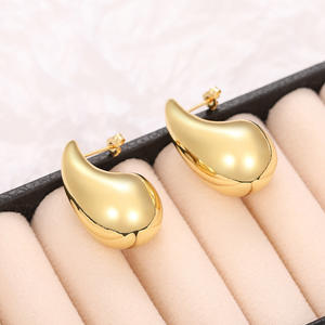 Pendientes colgantes con forma de gota de agua dorada para mujer, joyería moderna de aleación para fiesta, pendientes llamativos chapados en oro - Product Image 5