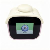 Réveil numérique de chevet vibrant avec pulvérisation d'eau, alimenté par batterie, en forme de homme, avec fonction vocale IA et LLM, et fonction de conversation en chinois
