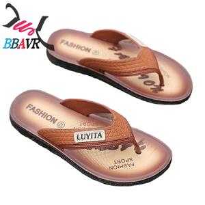 รองเท้าแตะหนังผู้ชายสำหรับใส่ชายหาดฤดูร้อน ราคาพิเศษ - Product Image 1