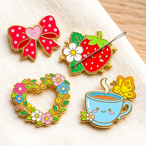 Épinglette exclusive en métal émaillé dur fait main, durable, dorée, motif papillon, fleur, chat, chien, aimantée, pour ranger les aiguilles - Product Image 1