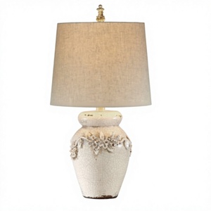 Lampe de table en céramique à fleurs faite à la main pour le hall d'hôtel, la chambre d'hôtel, le salon, la chambre à coucher - Product Image 1