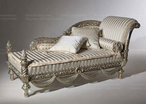 أريكة استرخاء أنيقة على الطراز الإيطالي لغرفة النوم باللون الأبيض والأحمر - Product Image 4