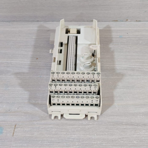 Nuovo TU810V1 3 bse013230r1 <span class=keywords><strong>PR</strong></span>:G BASE 12 mesi di garanzia Plc - Product Image 3