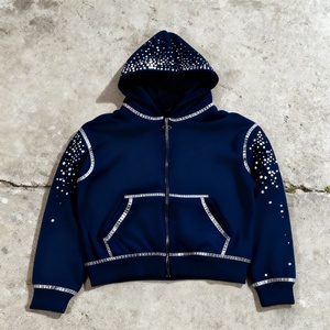 Sudadera con capucha personalizada de proveedor líder, con cremallera, parche bordado, LOGO serigrafiado y pedrería completa de colores variados - Product Image 2