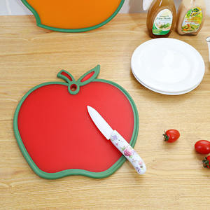 New Arrival Plastic Non-slip Cutting Board Apple <b>Shaped</b> Fruit Plastic <b>Shaped</b> Cutting Board - Product Image 3