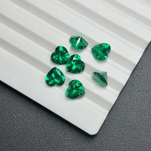 Forme de coeur 5x5mm à 15x15mm Nano pierre précieuse verte synthétique pour la fabrication de bijoux de luxe - Product Image 4