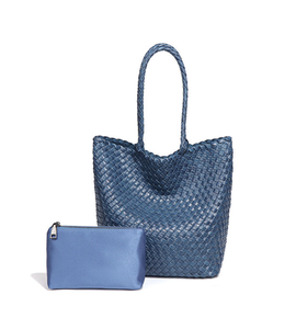 Venta al por mayor de varios modelos de bolsos de mano, carteras y bolsas de mujer de diferentes marcas. - Product Image 4