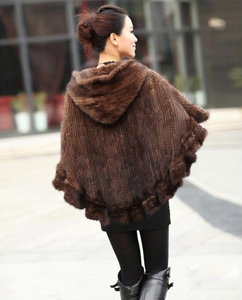 YR732 Ladies Mink Tail Hand Knit Fur Shawl Cape Mujeres con estola de piel con capucha - Product Image 2