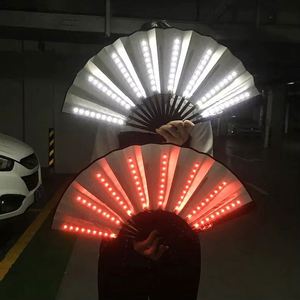 Abanico de Mano Plegable de Bambú con Luz LED, Personalizado con la Bandera del Orgullo Trans - Product Image 3