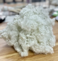 Qualité supérieure, prix raisonnable pour le rembourrage d'oreillers, fibres de polyester HCS 15D, fabricants et fournisseurs de fibres de polyester
