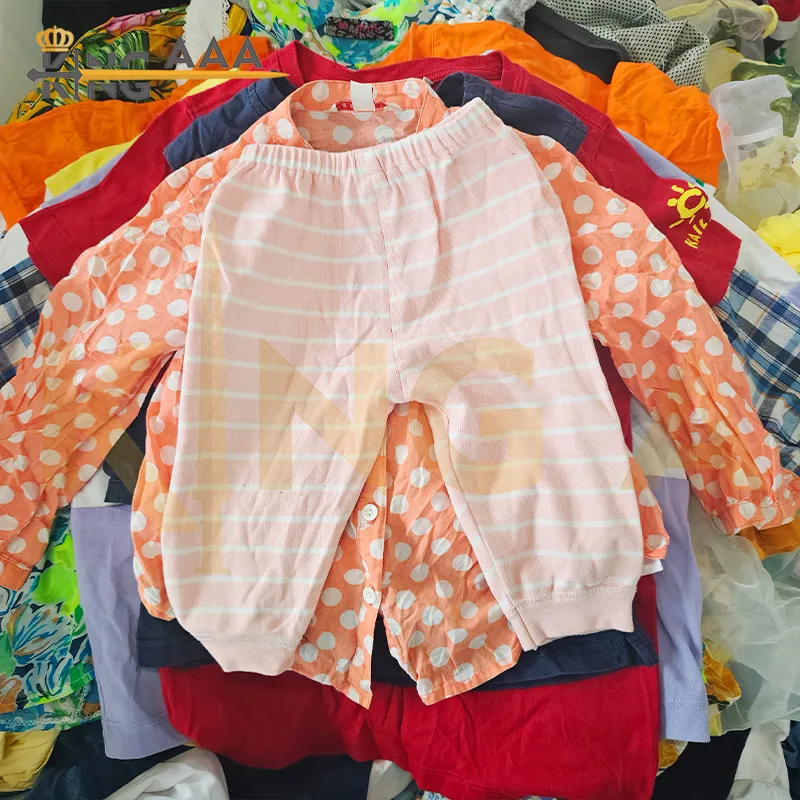 Ballots de vêtements d'occasion Top King vêtements d'occasion Corée vêtements pour bébés
