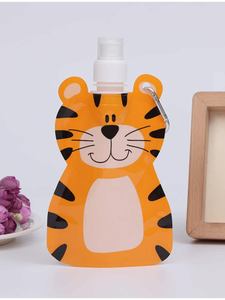 Capa de Saco de Água para Promoção de Logotipo Publicitário Universal com Mosquetão e Bico Personalizado para Uso Agrícola Fabricado na China - Product Image 2