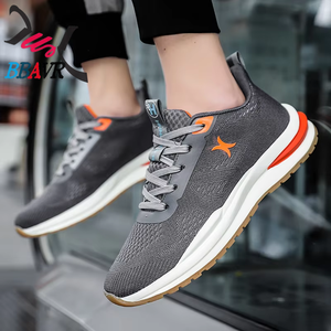 Wholesale Breathable <b>Light</b> Weight PU Upper Fashion Men's Running Shoes for Spring Autumn Sports - Product Image 3