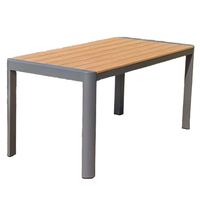 Ensemble de table et de chaises de jardin en plastique moderne et économique, résistant à l'eau, avec structure en métal réglable, pour utilisation en hôtel ou en cour, garantie d'un an