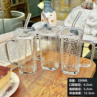 Nouvelle Tasse Carrée Tendance avec Poignée en Verre Sodocalcique, Gobelet à Eau, Jus et Boissons Froides, avec Paille Intégrée Anti-fuite pour la Maison