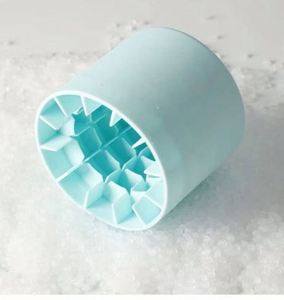 Moule à glaçons en silicone de qualité alimentaire, mini, cylindrique, à démoulage facile, avec couvercle, pour 60 glaçons. - Product Image 3