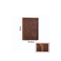Cadeau de mode Crazy Horse en cuir porte-passeport de voyage personnalisé fait à la main en cuir véritable couverture de passeport avec fentes pour cartes