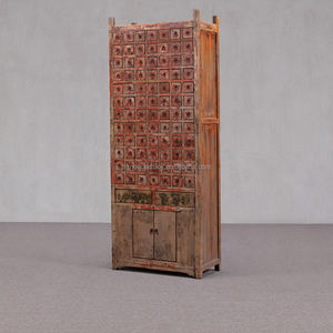 בציר מסורתי מעץ מלא בית מרקחת ארון לבית תפאורה עמיד & ידידותי לסביבה - Product Image 4