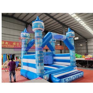 Castillo Inflable Azul Princesa con Torres y Rayas Satinadas para <span class=keywords><strong>Hotel</strong></span>, Resort, Club Infantil y Días de Diversión Familiar - Product Image 1