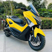 Chine Scooter électrique longue portée à 2 roues Vélos de sport puissants pour adultes Moto électrique CKD 2000 W KFC Food Take